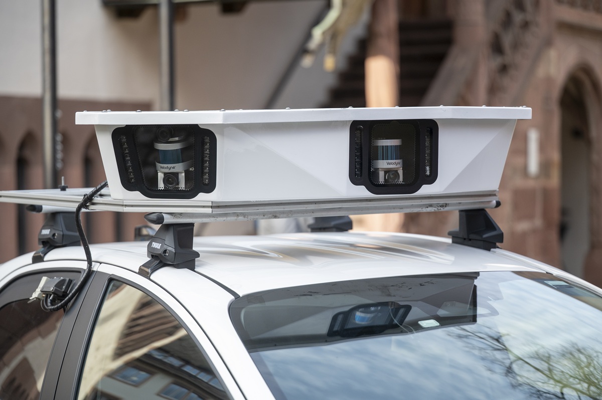 Das Scansystem auf dem Autodach des Scan-Cars.