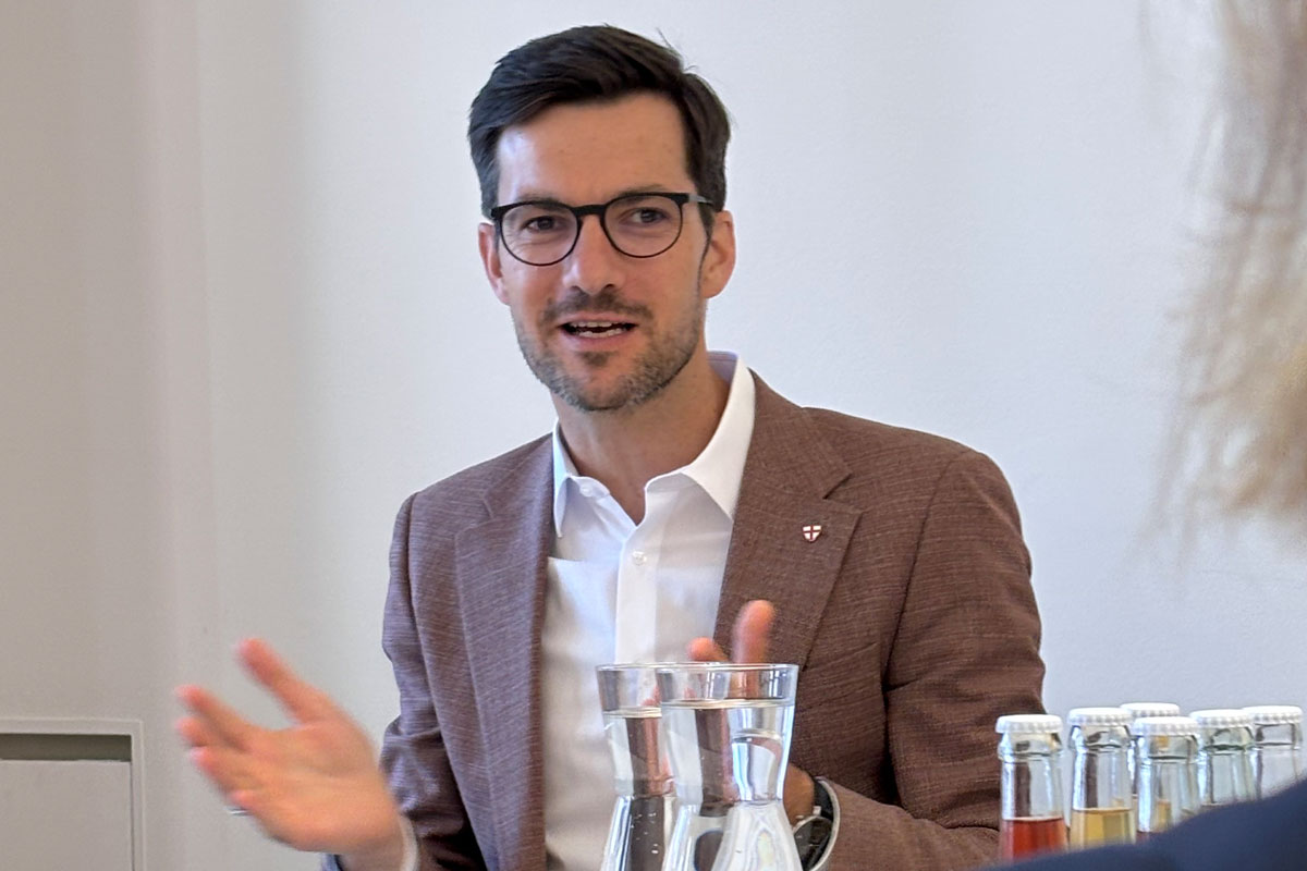 Oberbürgermeister Martin Horn im Gespräch